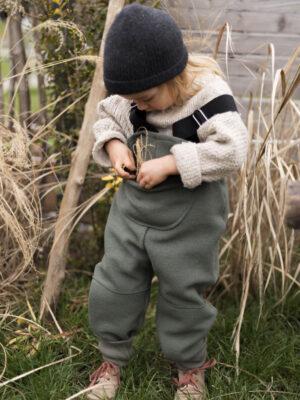 Wollwalkhose mit Trägern