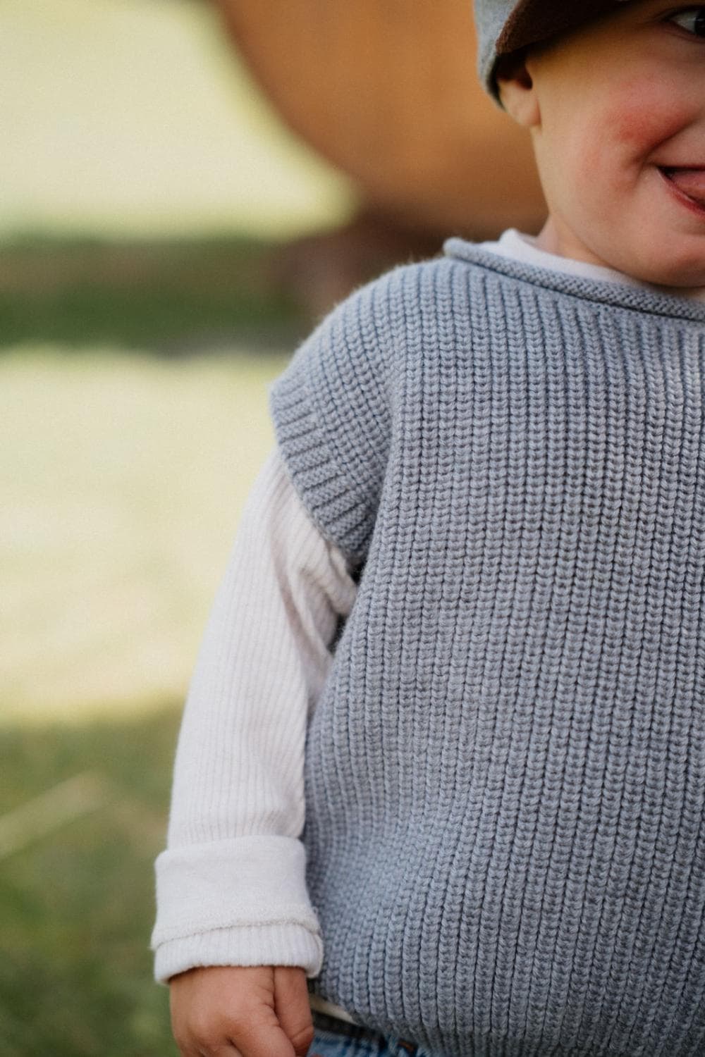 Strickweste Merino Grau – Bild 3